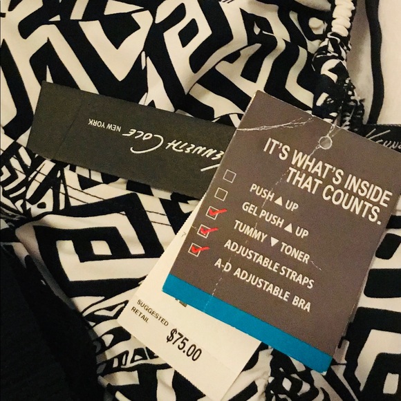 Kenneth Cole figure flattering B/Suit - Picture 2 of 8